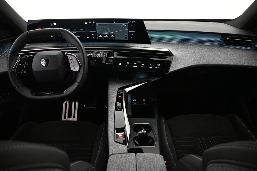 Peugeot E-3008 vaihtoauto