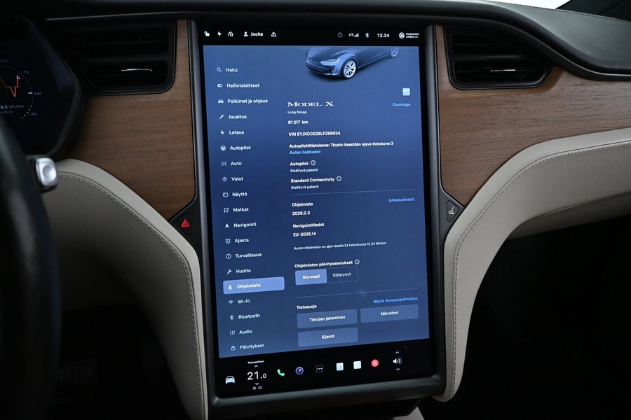 Tesla Model X vaihtoauto