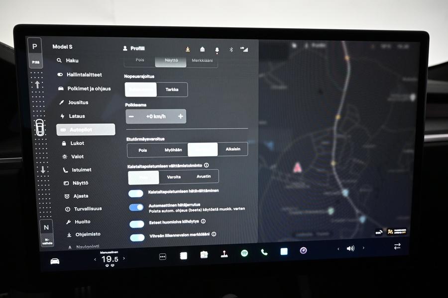 Tesla Model S vaihtoauto