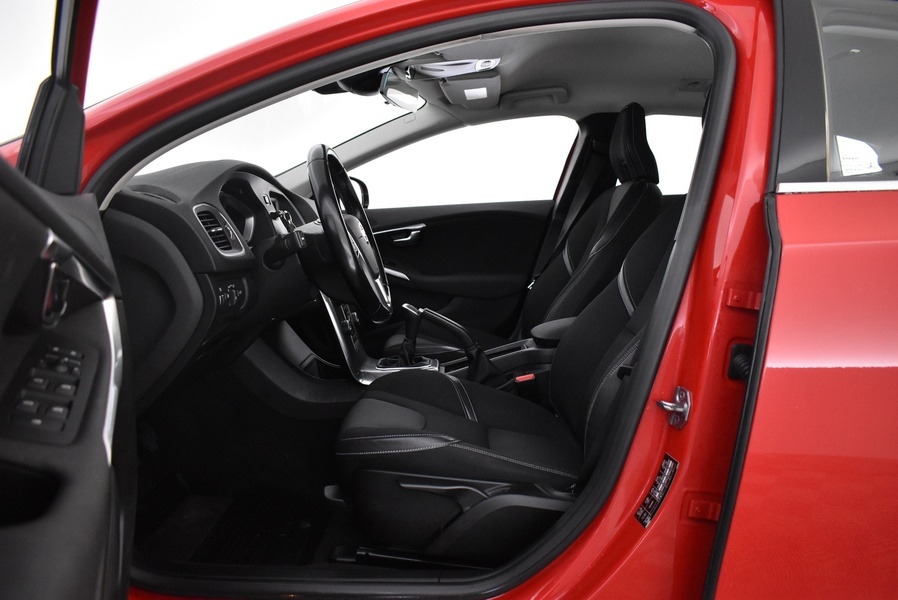 Volvo V40 vaihtoauto