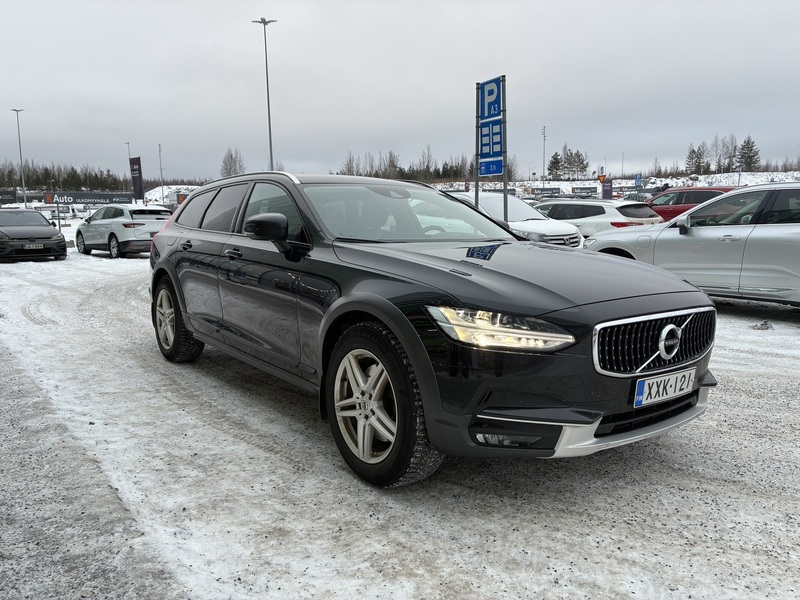 Volvo V90 Cross Country vaihtoauto