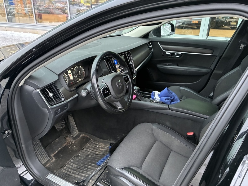 Volvo V90 Cross Country vaihtoauto