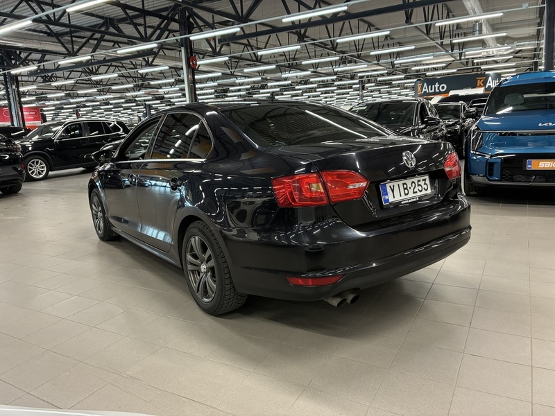 Volkswagen Jetta vaihtoauto