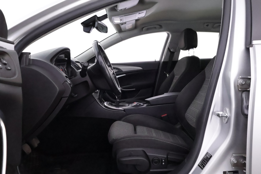 Opel Insignia vaihtoauto