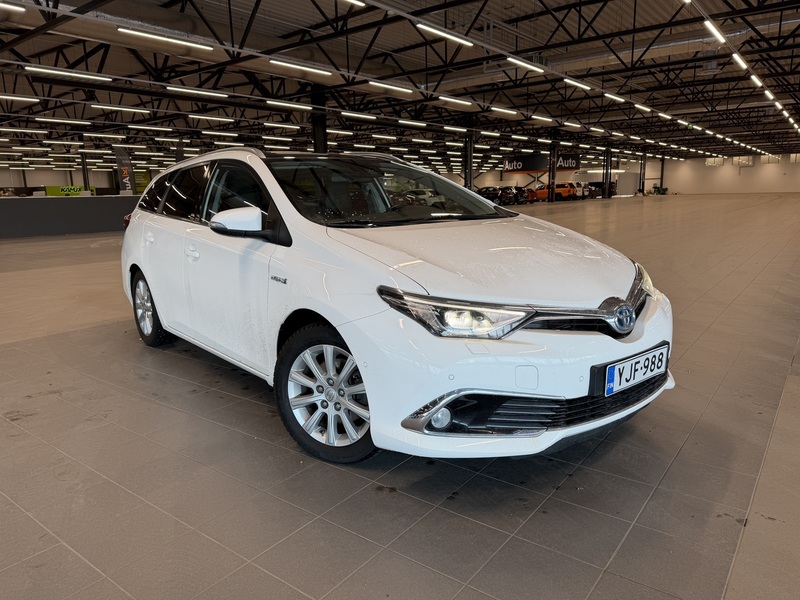 Toyota Auris vaihtoauto