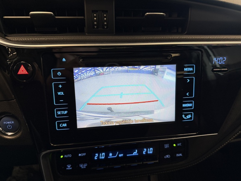 Toyota Auris vaihtoauto