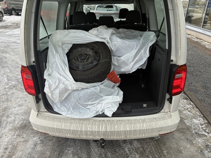 Volkswagen Caddy Maxi vaihtoauto