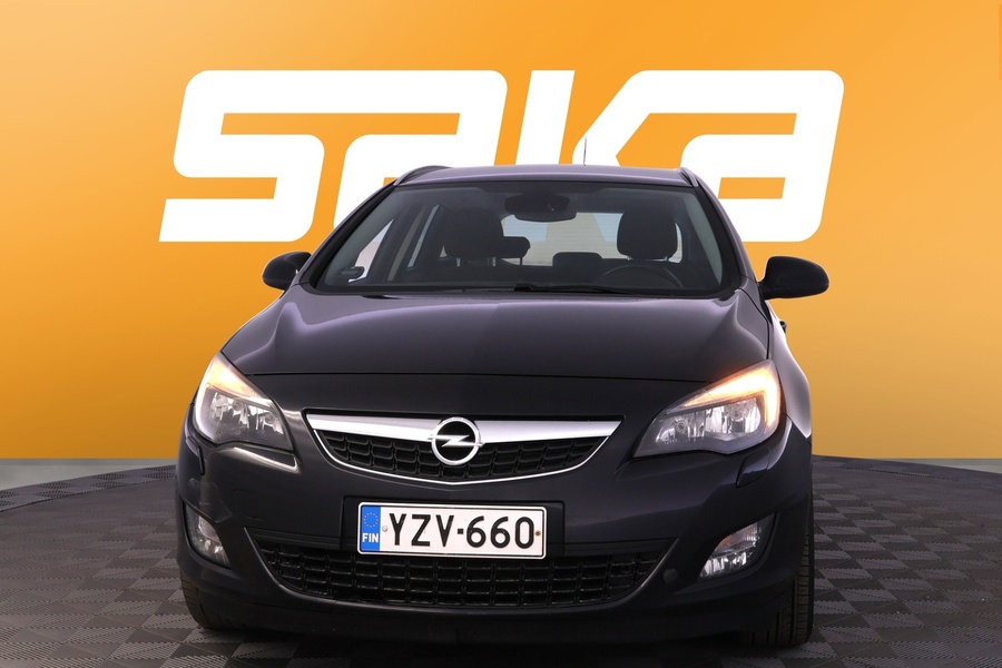 Opel Astra vaihtoauto