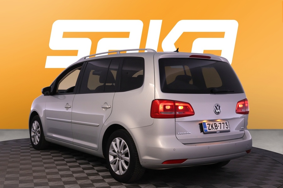 Volkswagen Touran vaihtoauto