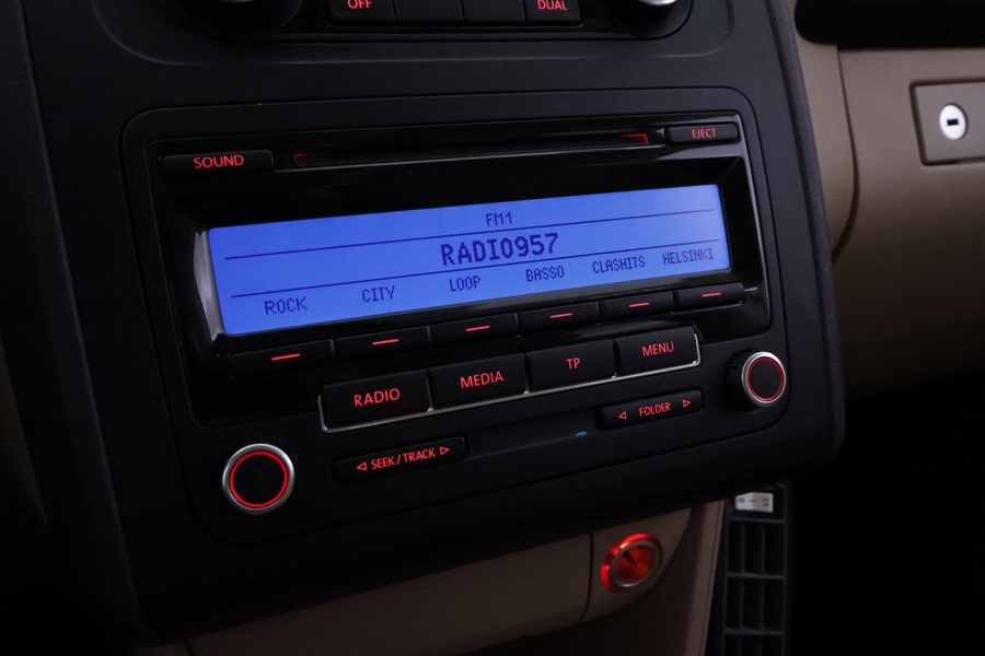 Volkswagen Touran vaihtoauto