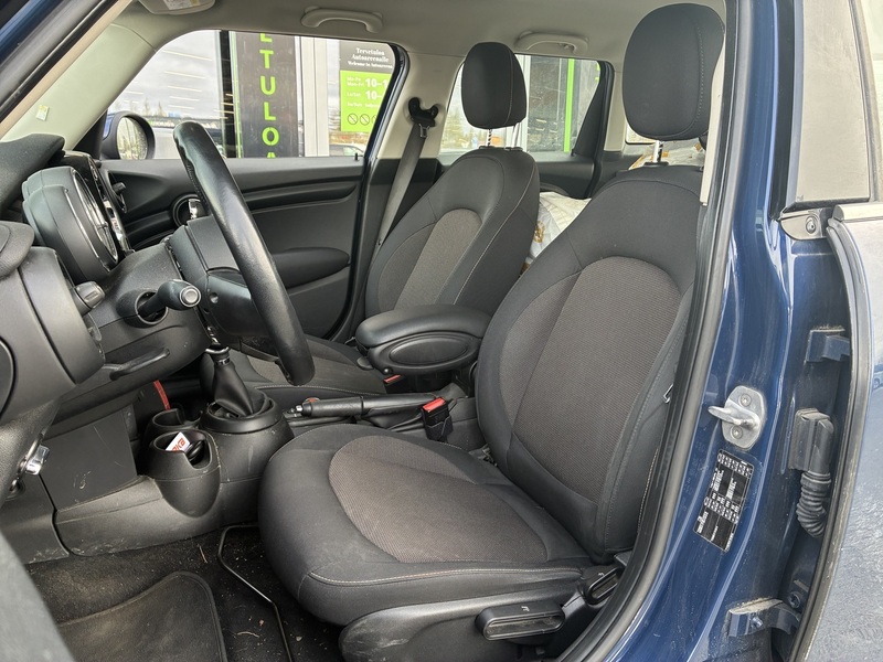 Mini Hatchback vaihtoauto