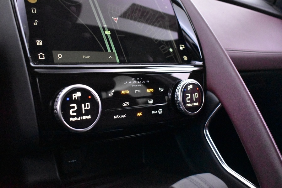 Jaguar E-PACE vaihtoauto