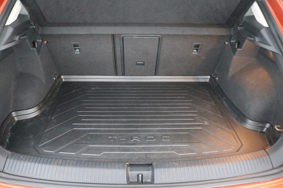 Volkswagen T-Roc vaihtoauto