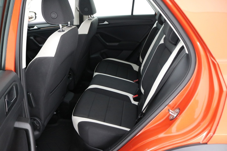 Volkswagen T-Roc vaihtoauto