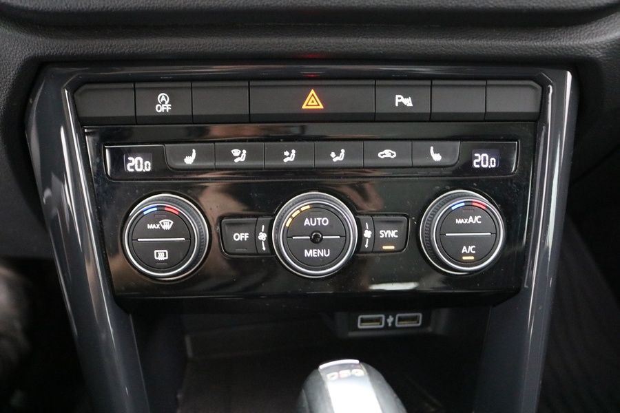 Volkswagen T-Roc vaihtoauto