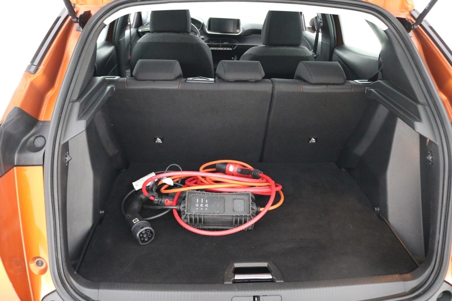 Peugeot e-2008 vaihtoauto