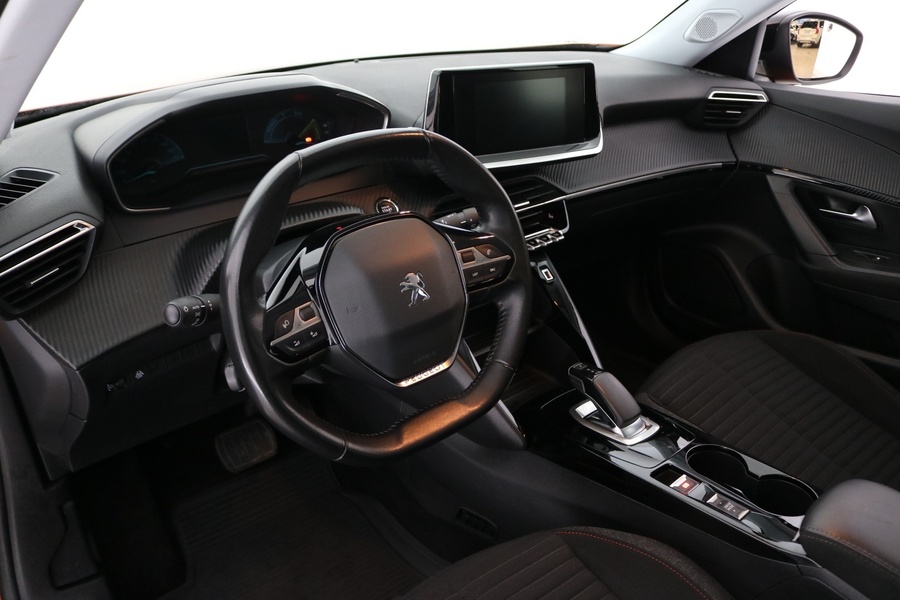 Peugeot e-2008 vaihtoauto