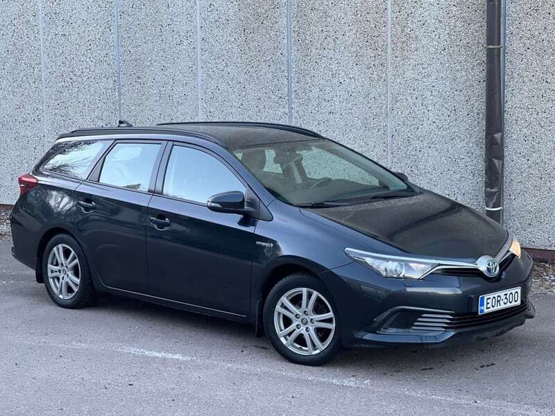 Toyota Auris vaihtoauto