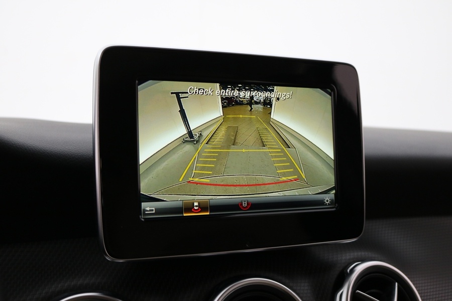 Mercedes-Benz GLA vaihtoauto