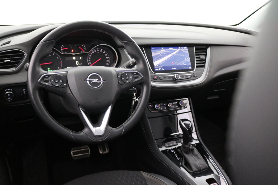 Opel Grandland X vaihtoauto