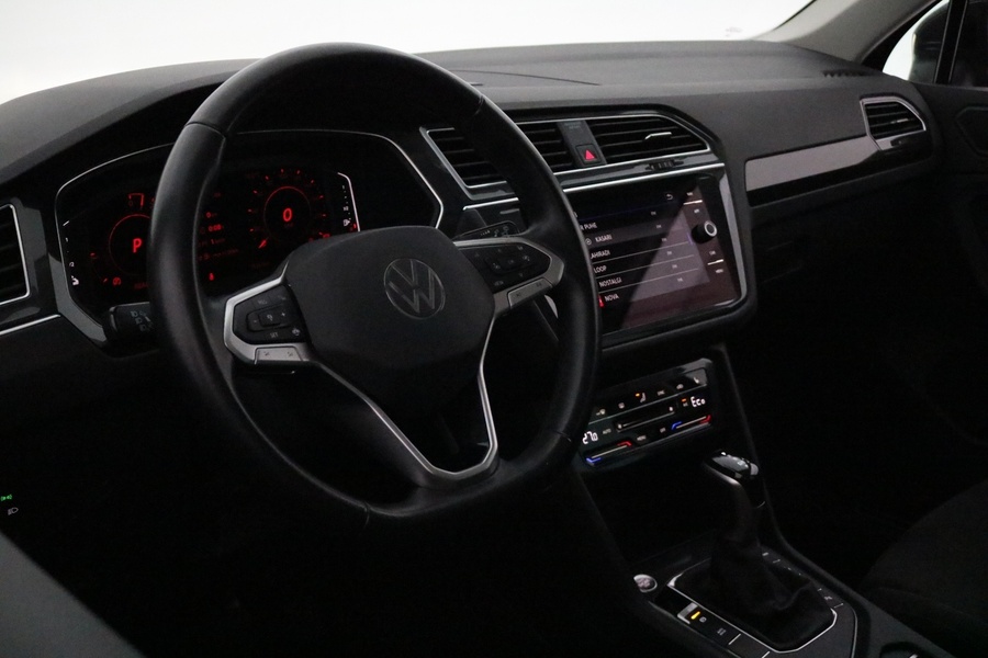Volkswagen Tiguan vaihtoauto