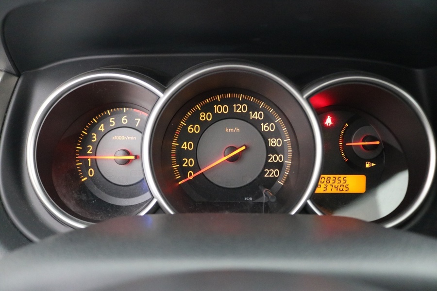 Nissan Tiida vaihtoauto