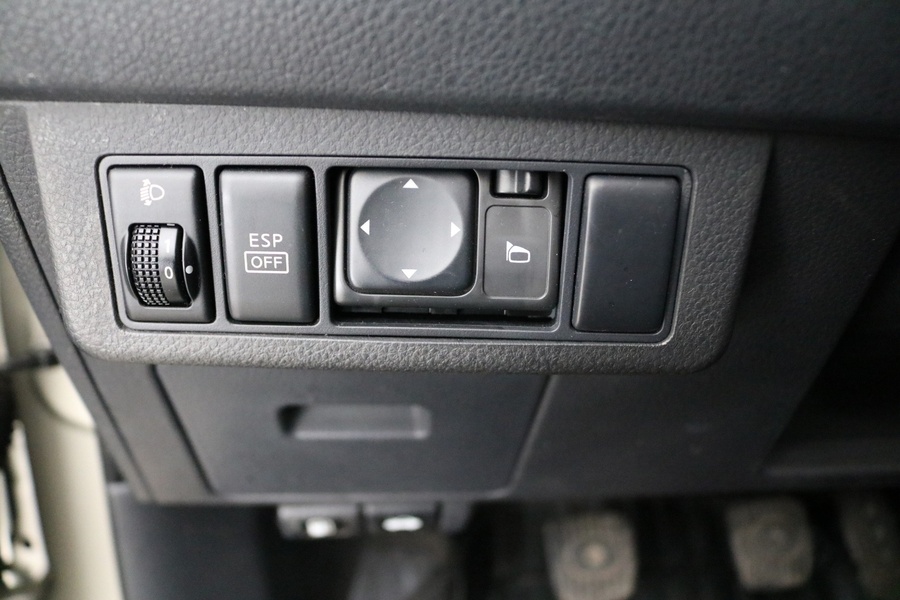 Nissan Tiida vaihtoauto