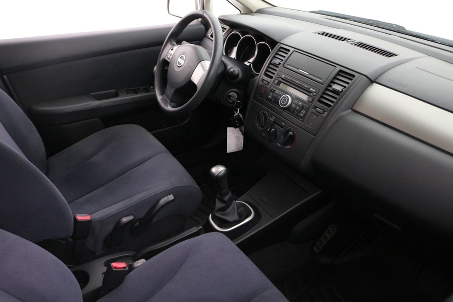 Nissan Tiida vaihtoauto