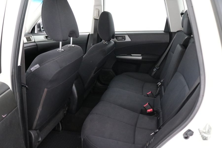 Subaru Forester vaihtoauto