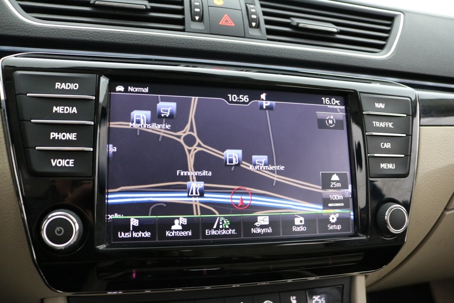 Skoda Superb vaihtoauto