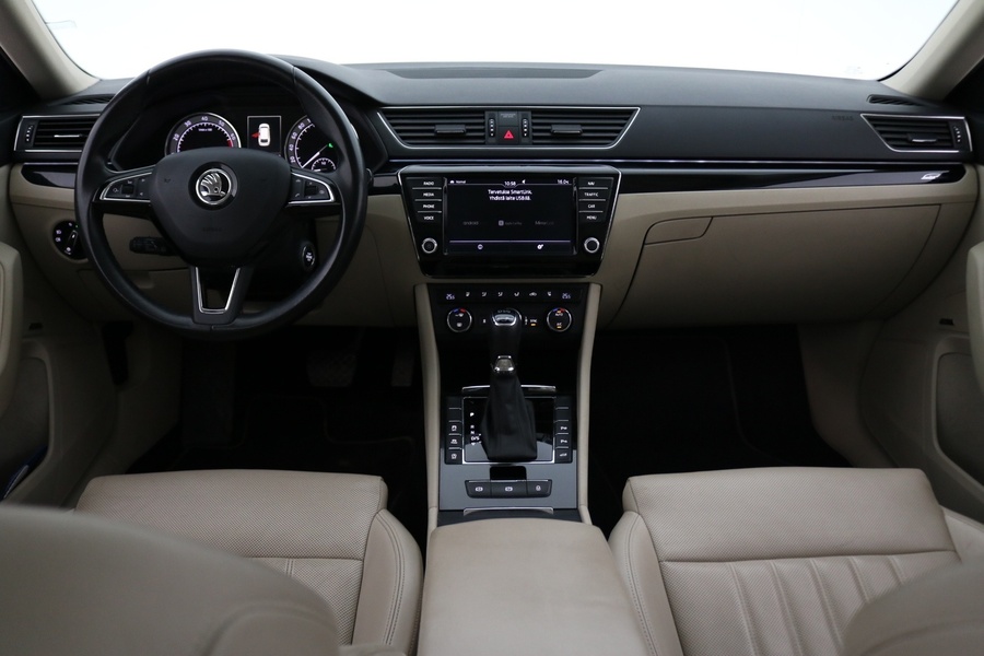 Skoda Superb vaihtoauto