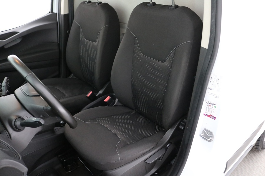 Ford Transit Courier vaihtoauto