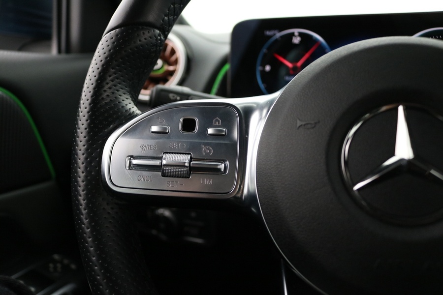 Mercedes-Benz EQB vaihtoauto