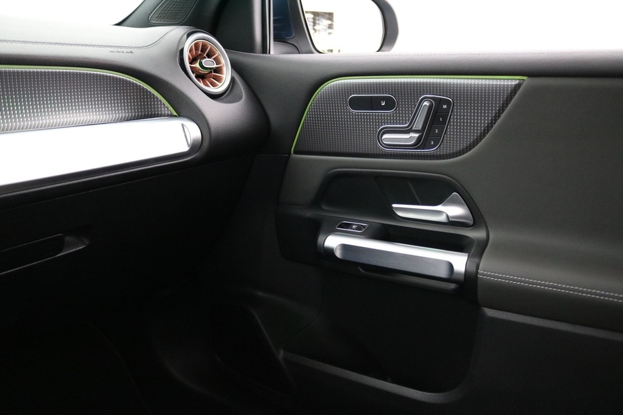 Mercedes-Benz EQB vaihtoauto