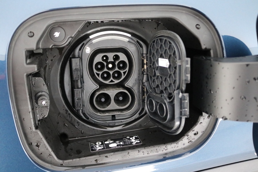 Mercedes-Benz EQB vaihtoauto