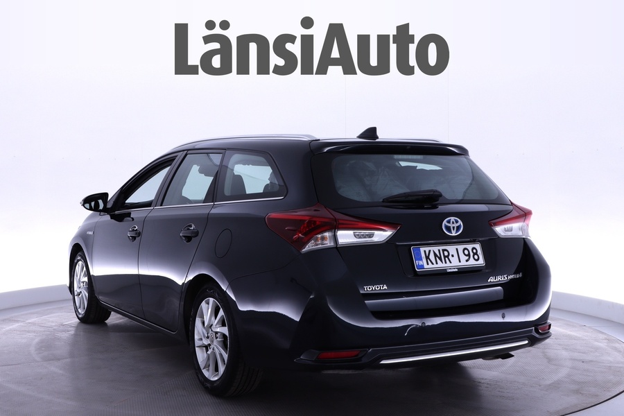 Toyota Auris vaihtoauto