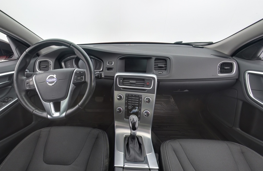 Volvo V60 Cross Country vaihtoauto