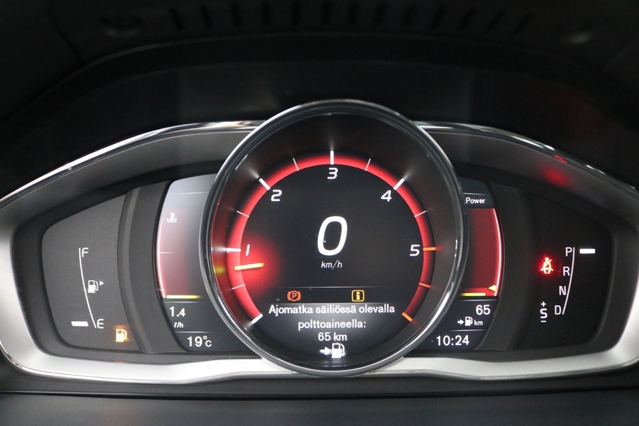 Volvo V60 Cross Country vaihtoauto