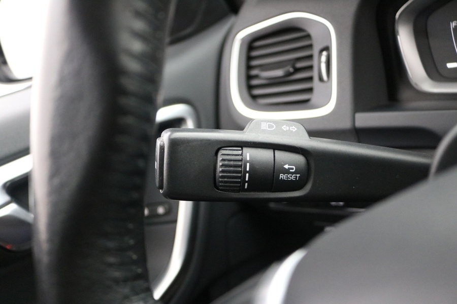 Volvo V60 Cross Country vaihtoauto