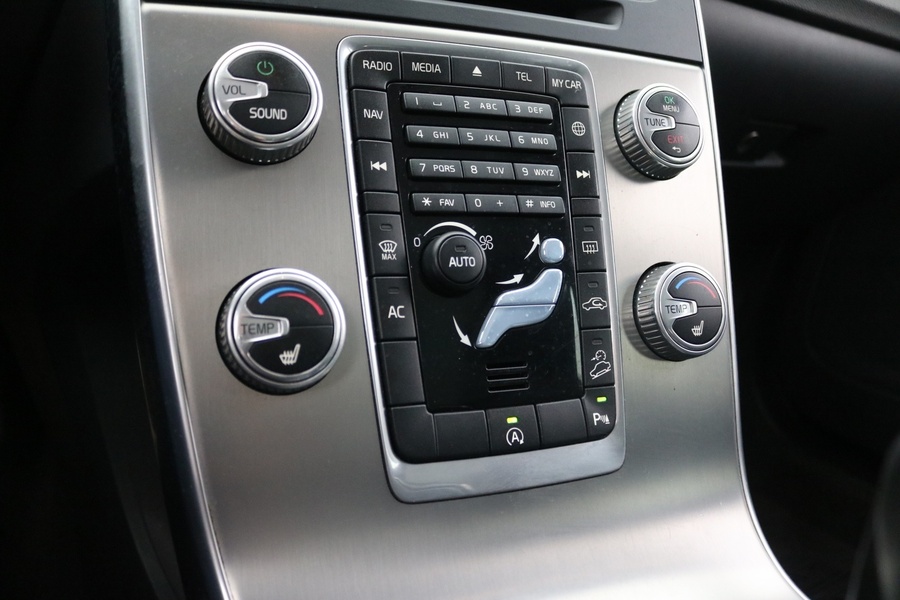 Volvo V60 Cross Country vaihtoauto