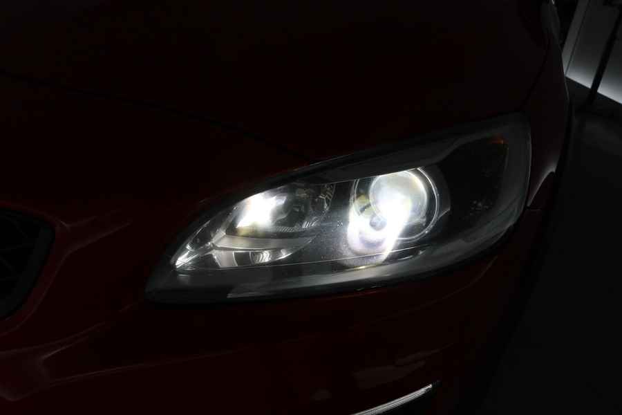 Volvo V60 Cross Country vaihtoauto