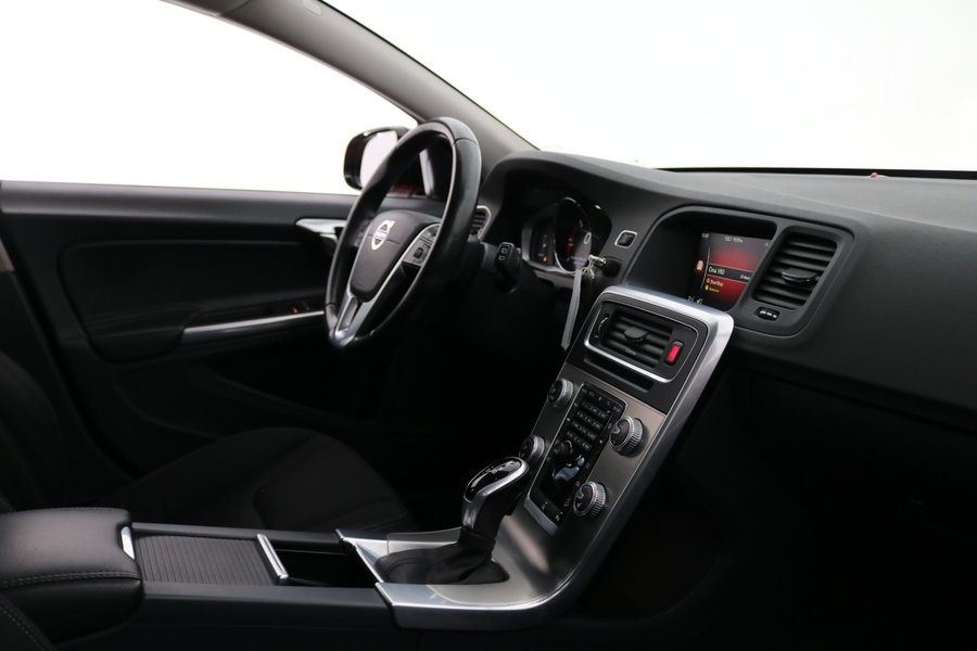 Volvo V60 Cross Country vaihtoauto