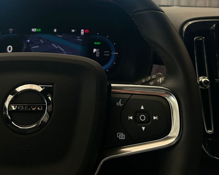 Volvo EX40 vaihtoauto