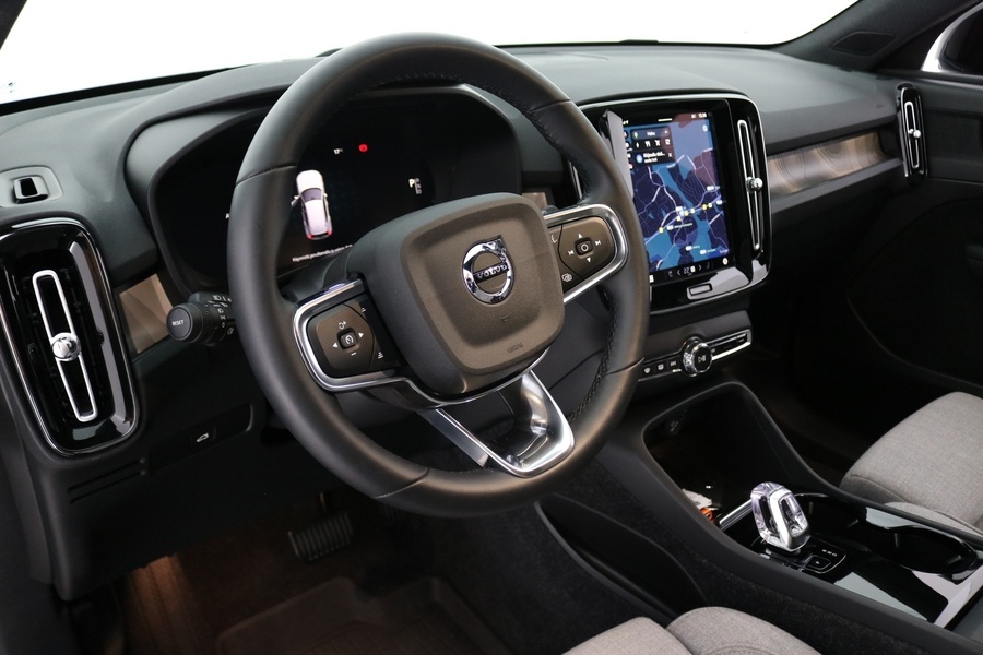 Volvo EX40 vaihtoauto