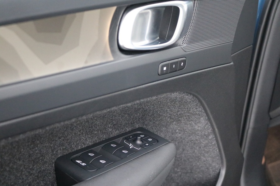 Volvo EX40 vaihtoauto