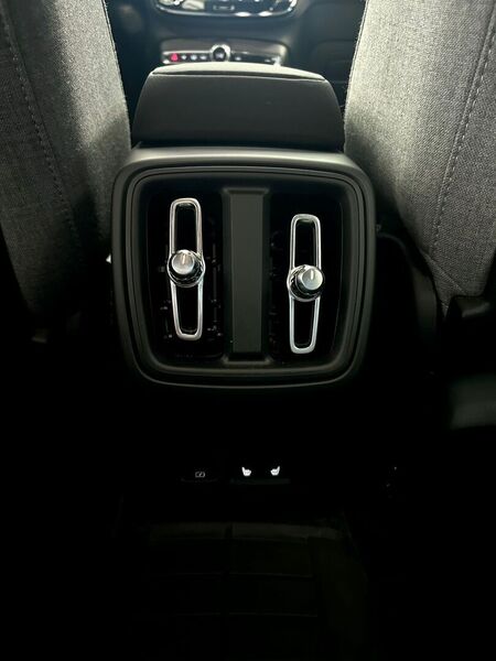 Volvo EX40 vaihtoauto