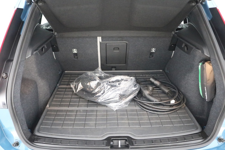 Volvo EX40 vaihtoauto