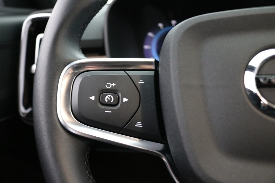 Volvo EX40 vaihtoauto