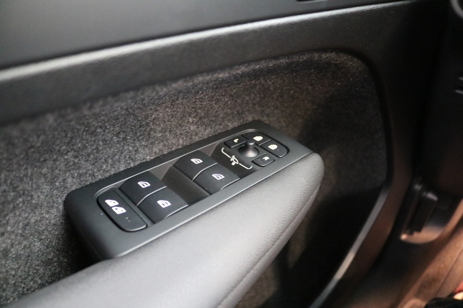 Volvo EX40 vaihtoauto