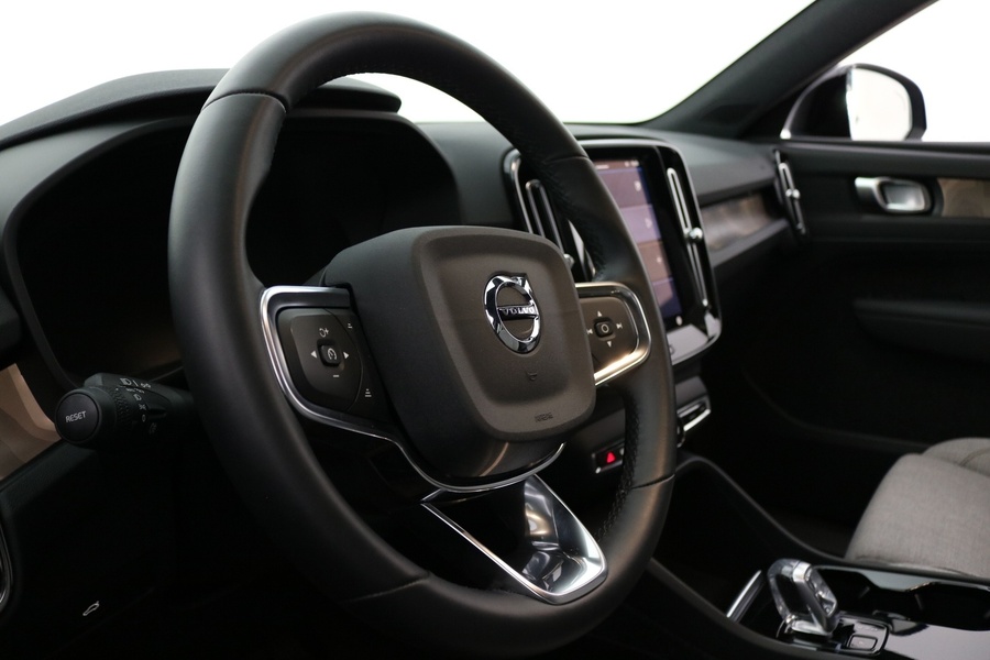 Volvo EX40 vaihtoauto